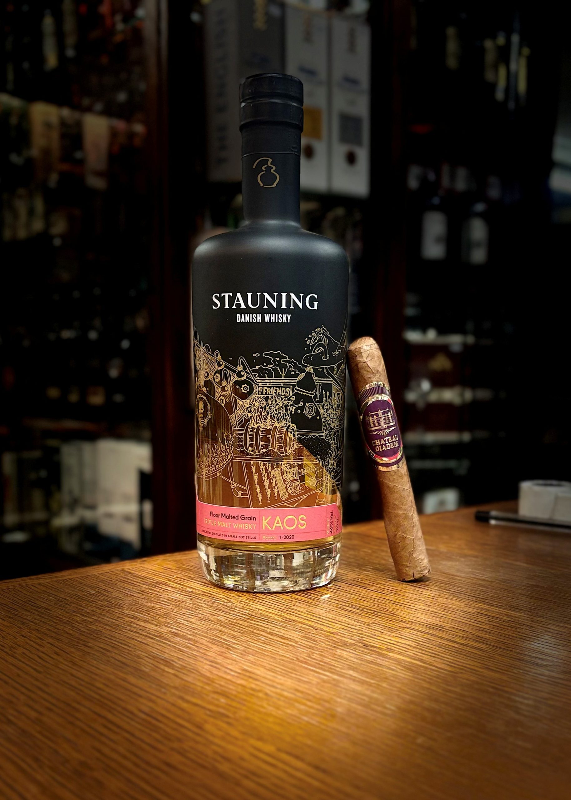 The Pairing Chateau Diadem Splendour Robusto/Stauning KAOS The Pairing Chateau Diadem Splendour Robusto/Stauning KAOS